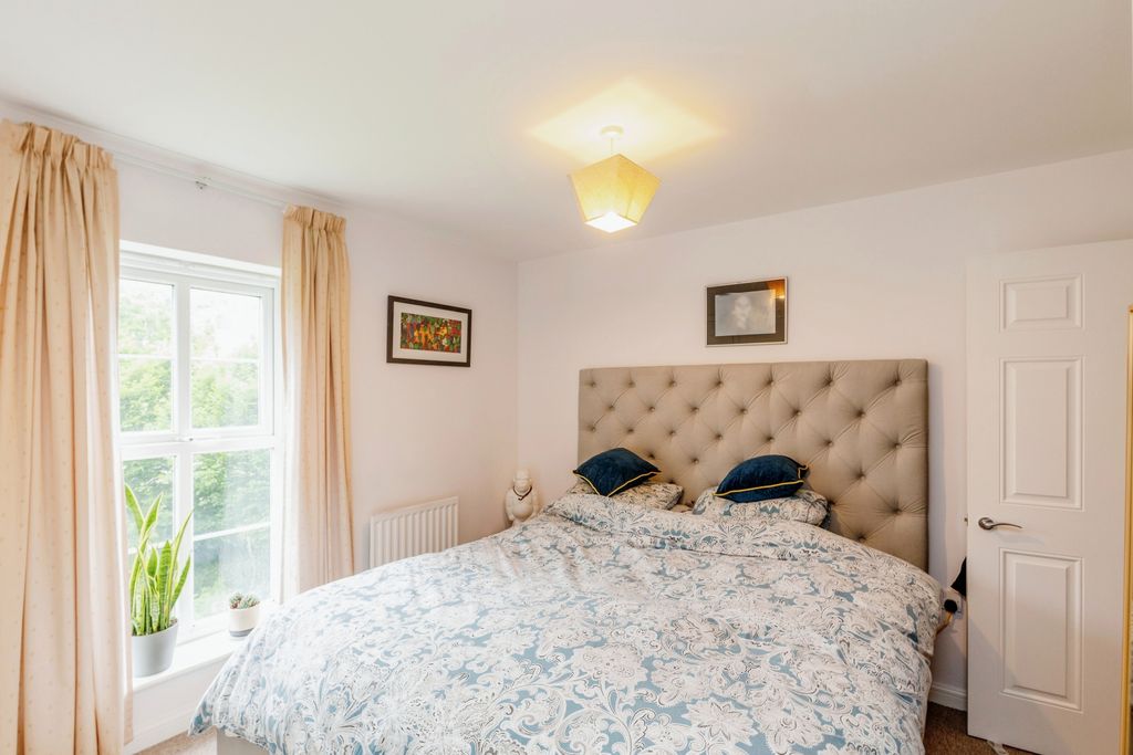 Additional image 7 of 2 bed flat to rentWatch House Place, Bristol BS20