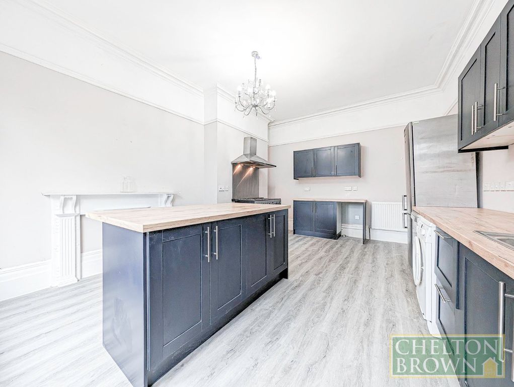 Additional image 7 of 3 bed flat to rentThe Crescent, Northampton NN1