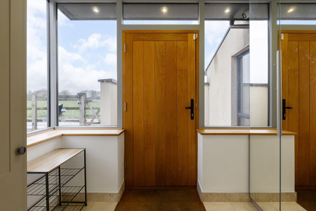 Additional image 2 of 5 bed flat to rentGrove, Wantage OX12