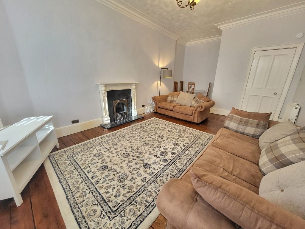 Additional image 3 of 2 bed flat to rentSouth Park Drive, Paisley, Renfrewshire PA2
