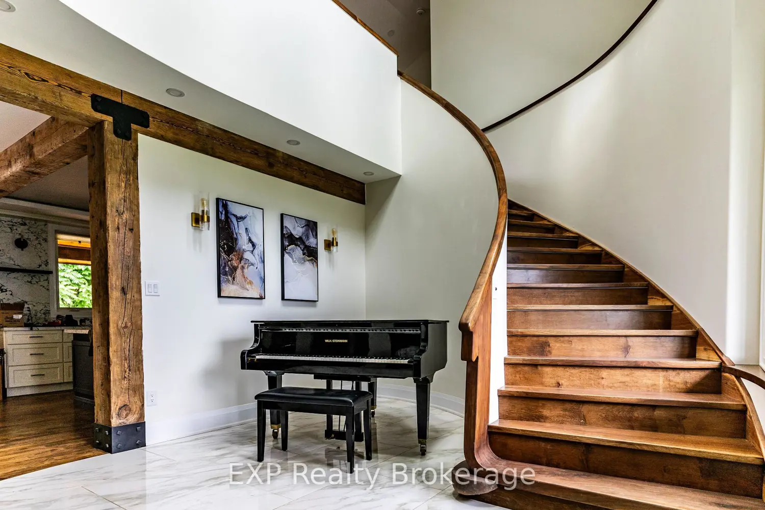 Additional image 11 of 2019 Dundas Street