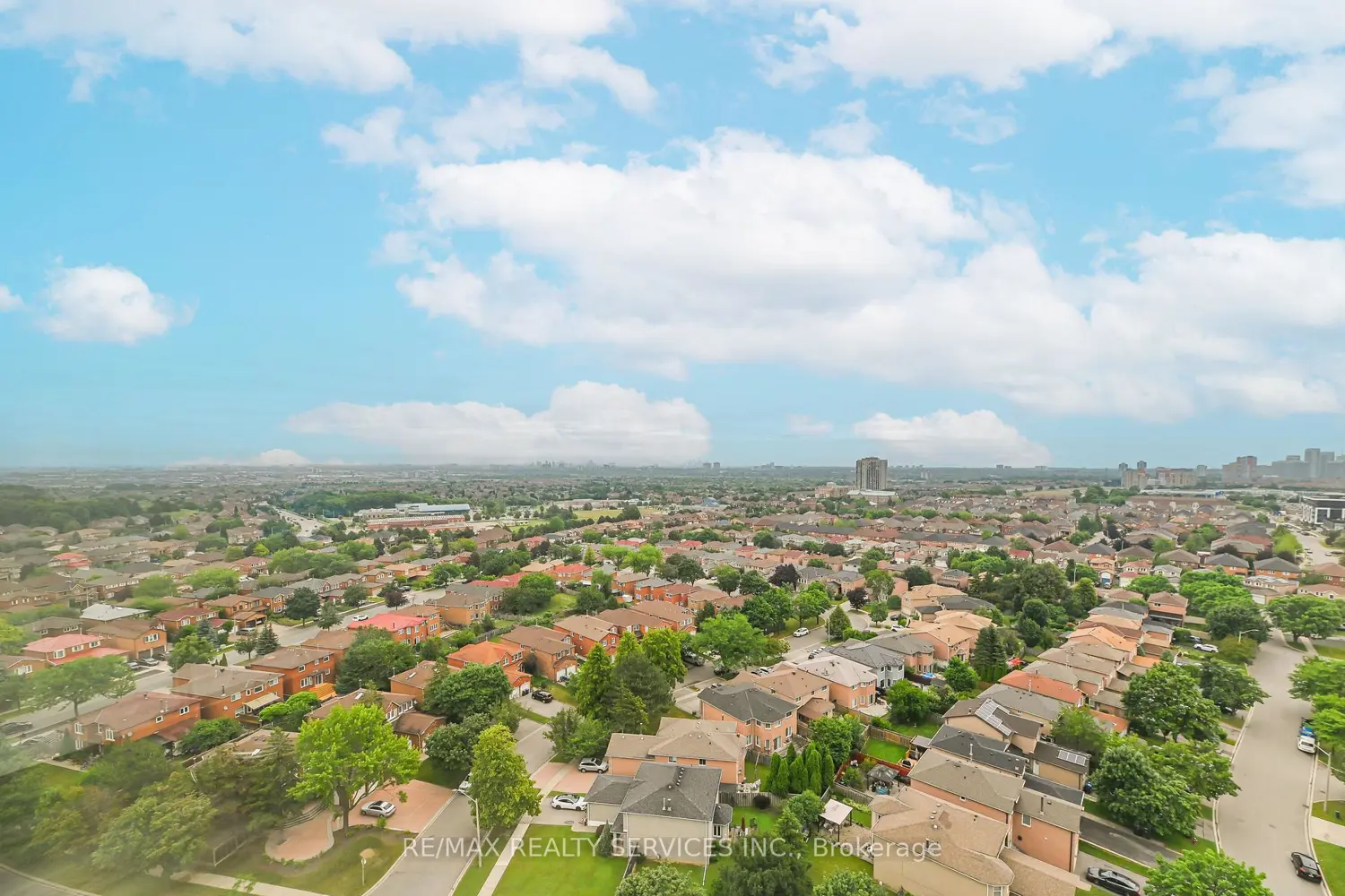 Additional image 20 of 35 Trailwood Drive 1911