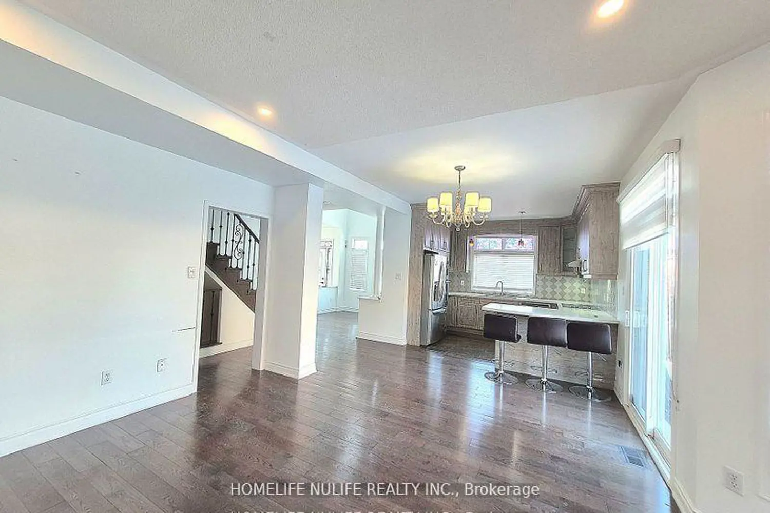 Additional image 5 of 3866 Thomas Street