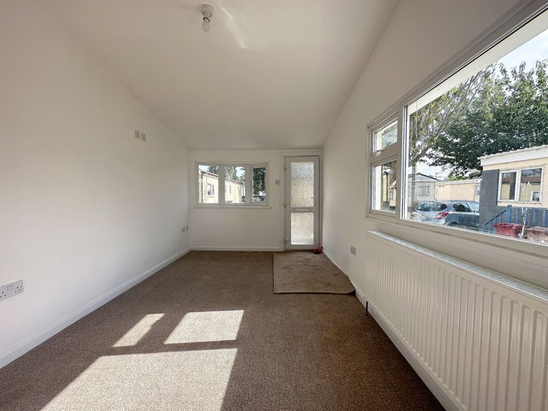 Additional image 3 of 2 bed detached bungalow to rentMaple Avenue, Scunthorpe DN15