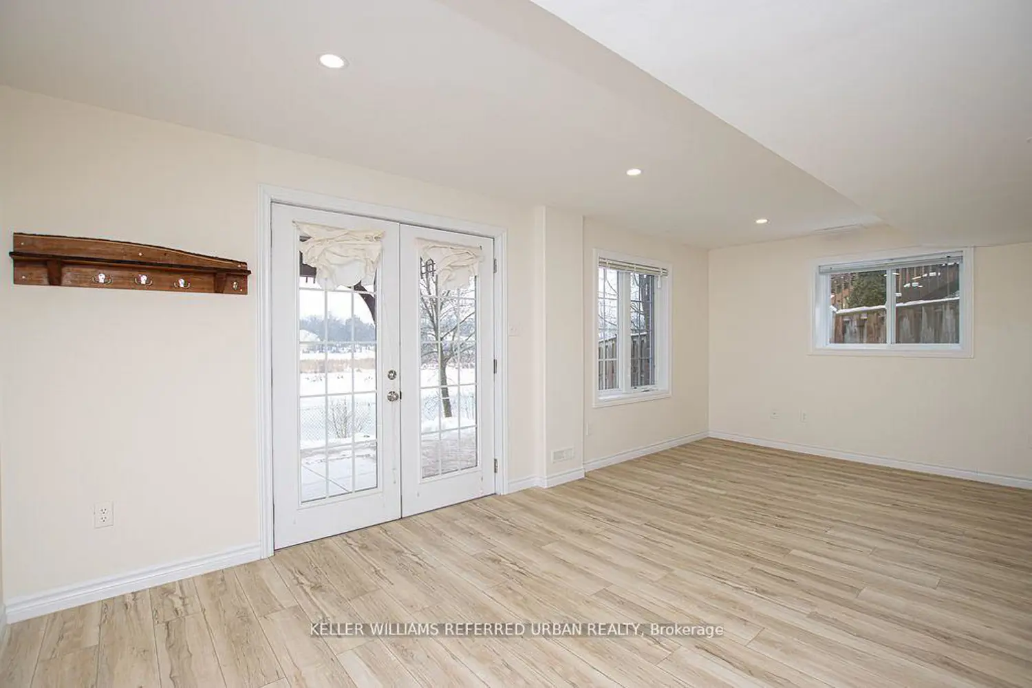 Additional image 18 of 847 Garibaldi Avenue