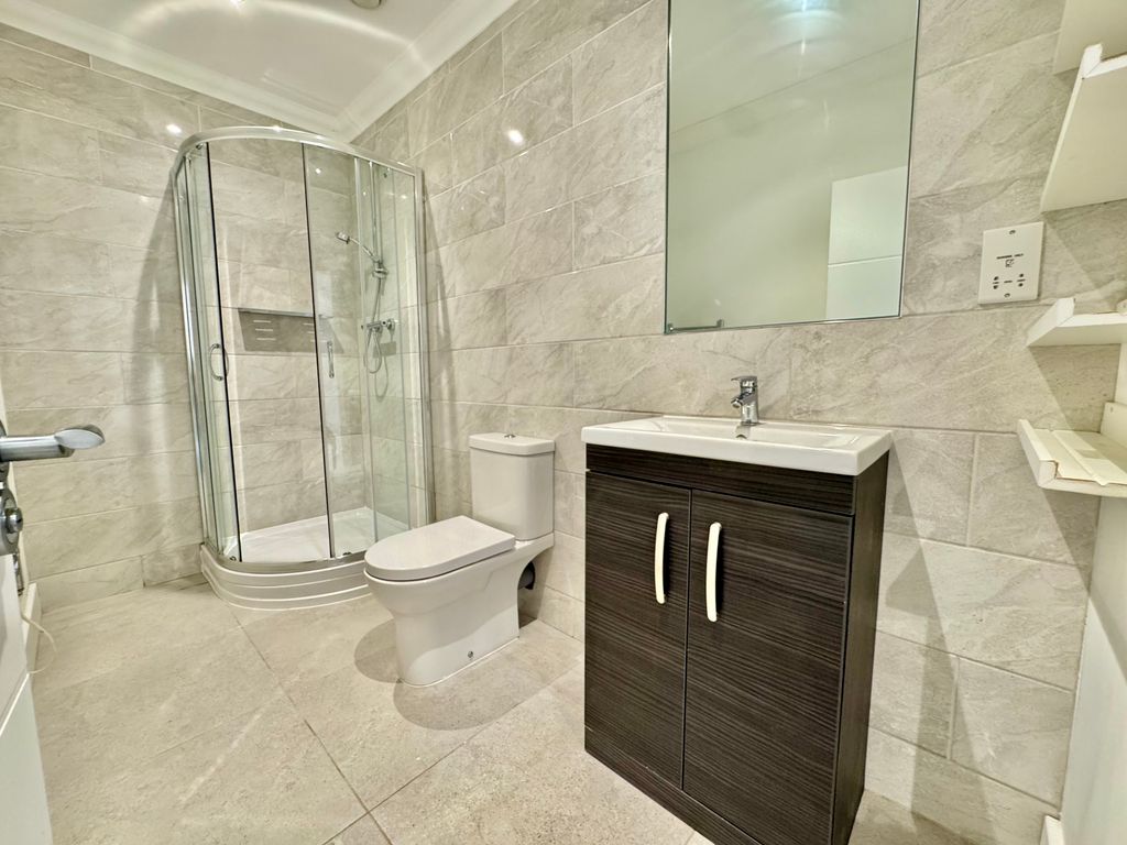 Additional image 16 of 4 bed penthouse to rentSurrey Street, Norwich NR1