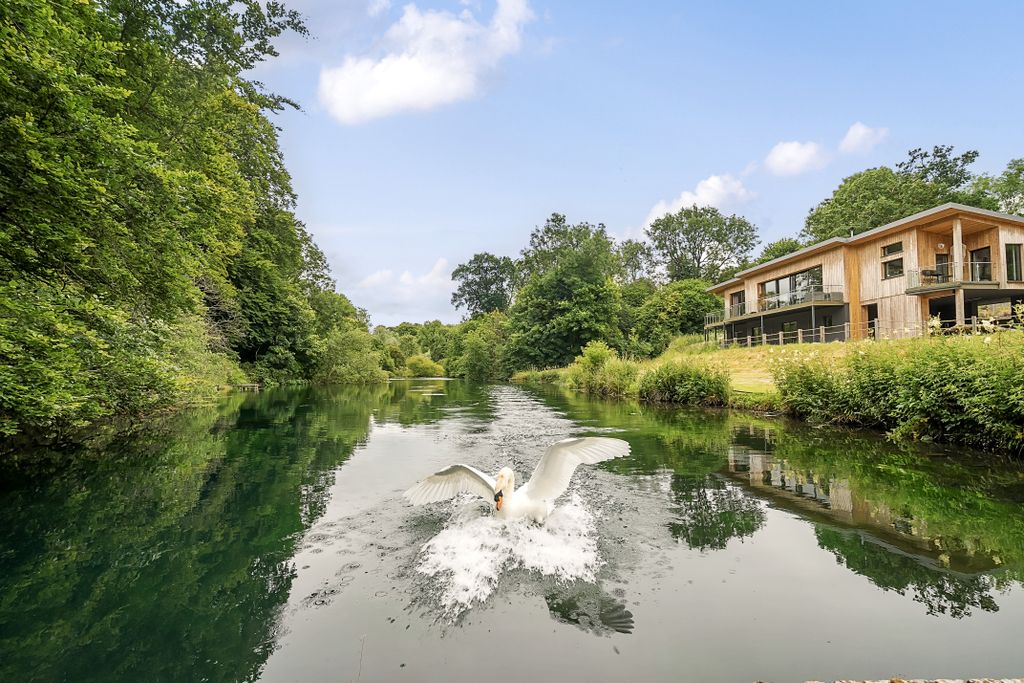 Additional image 8 of 4 bed detached house to rentThe Fisheries, Wiltshire SN11