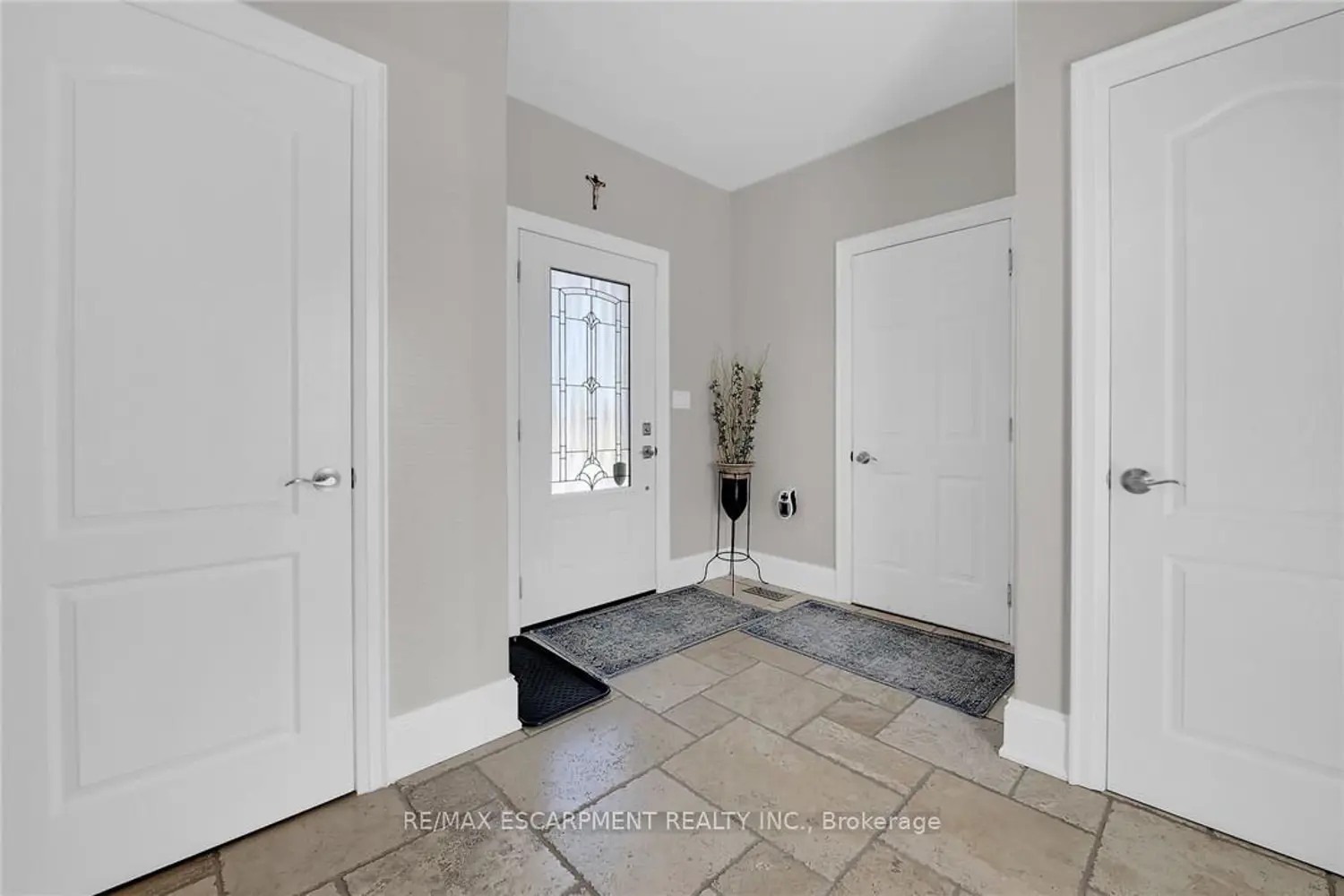 Additional image 9 of 1866 Thompson Road