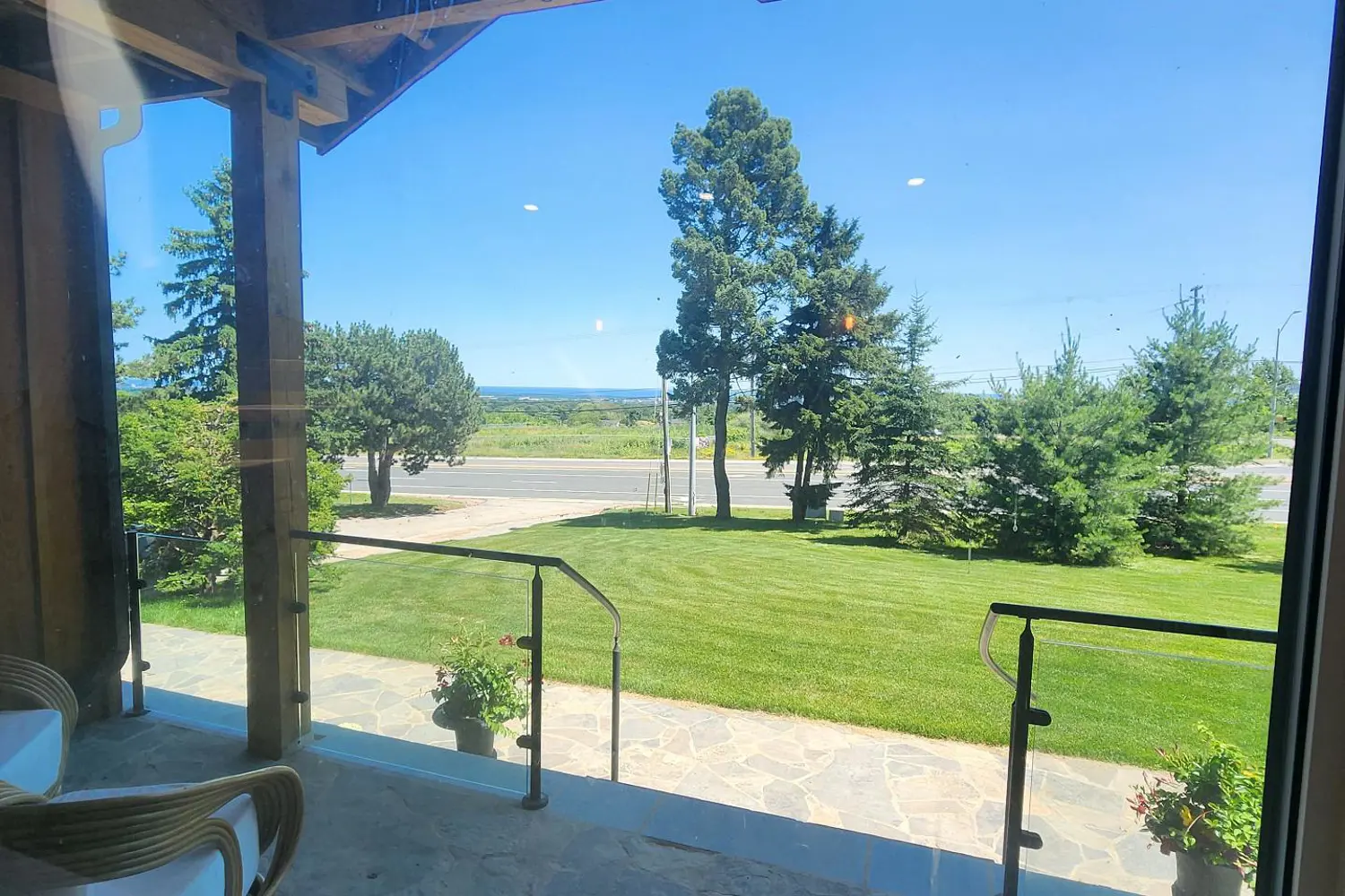 Additional image 6 of 2019 Dundas Street