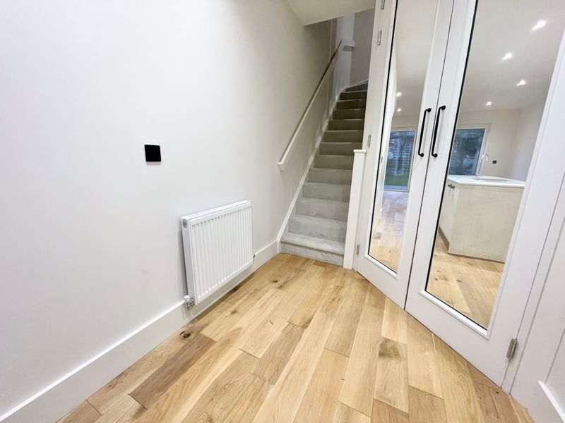 Additional image 6 of 4 bed semi-detached house to rentThe Curve, Welholme Avenue, Grimsby DN32