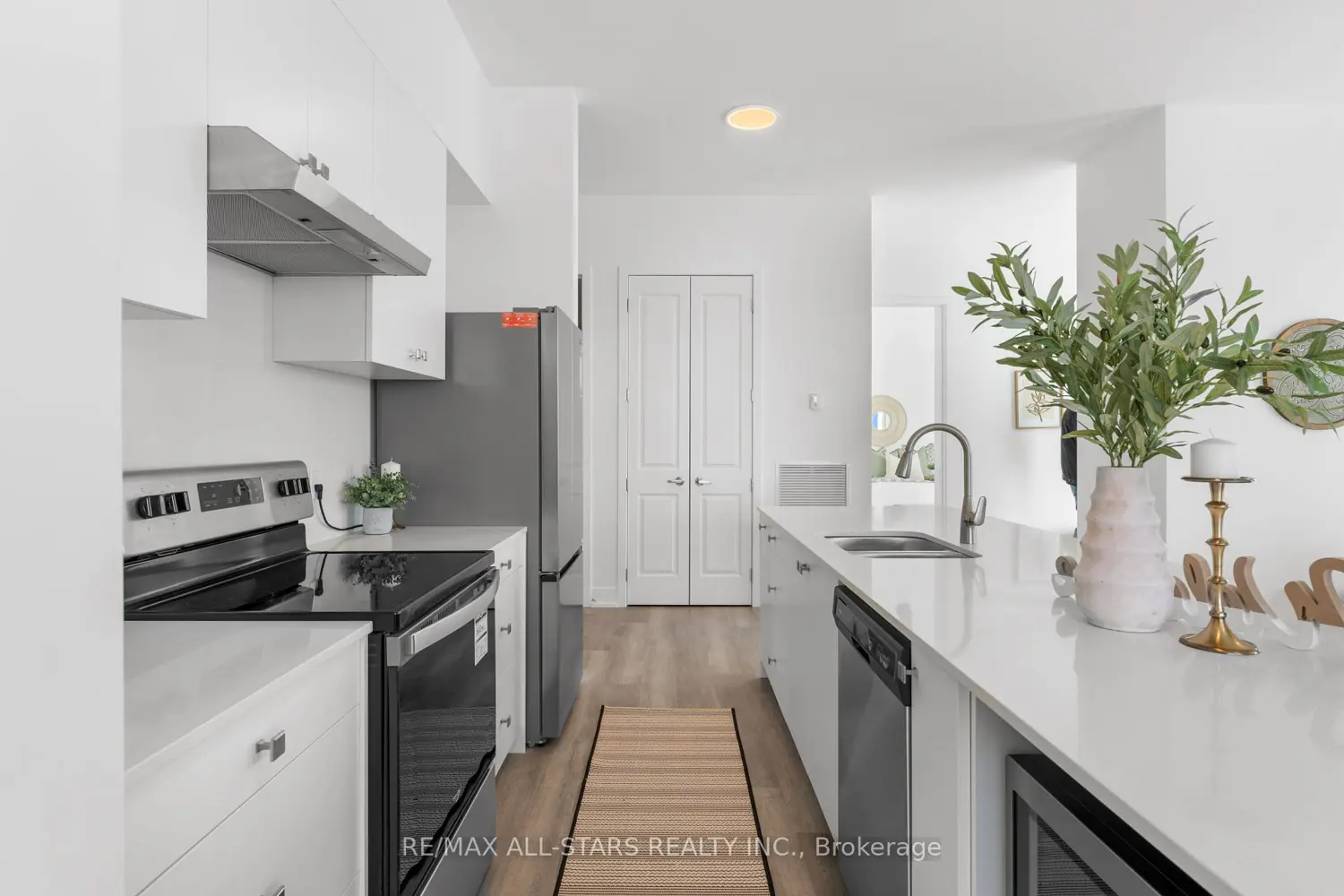 Additional image 16 of 19B West Street Ph 5