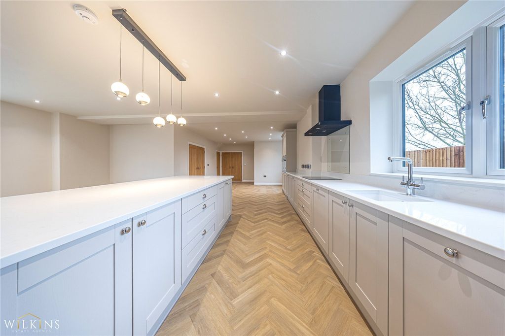 Additional image 9 of 6 bed detached house to rentPark Lane, Bonehill, Tamworth, Staffordshire B78