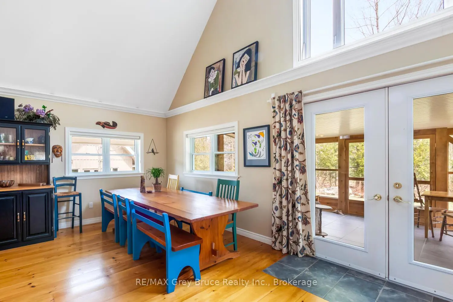 20 Maple Drive photo 5