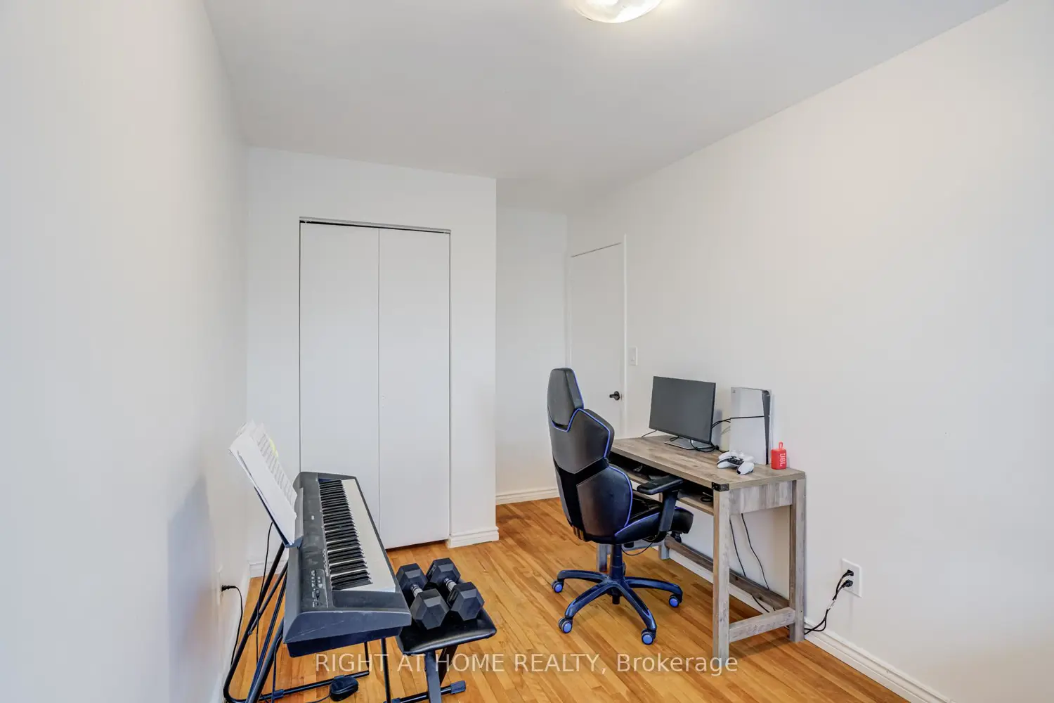 Additional image 11 of 37 The Carriage Way 37