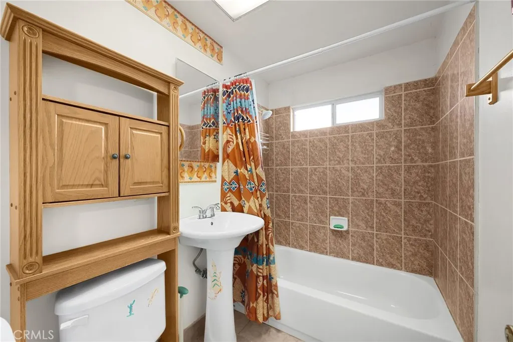 Additional image 83 of 10919 1st Ave, Whittier, CA 90603