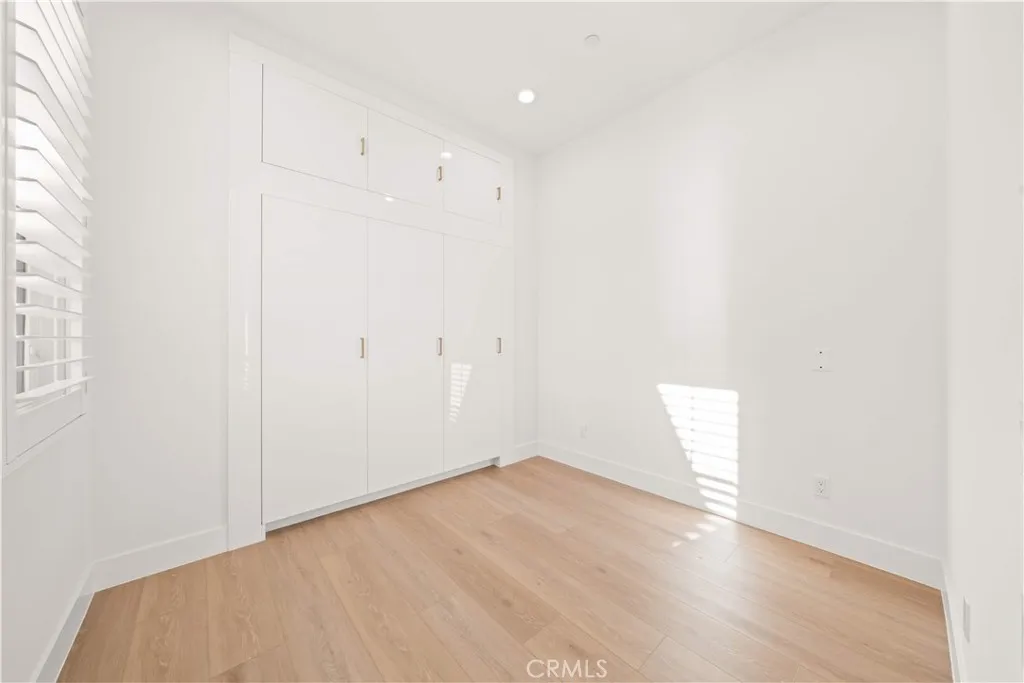 Additional image 54 of 221 Clear Fls, Irvine, CA 92602