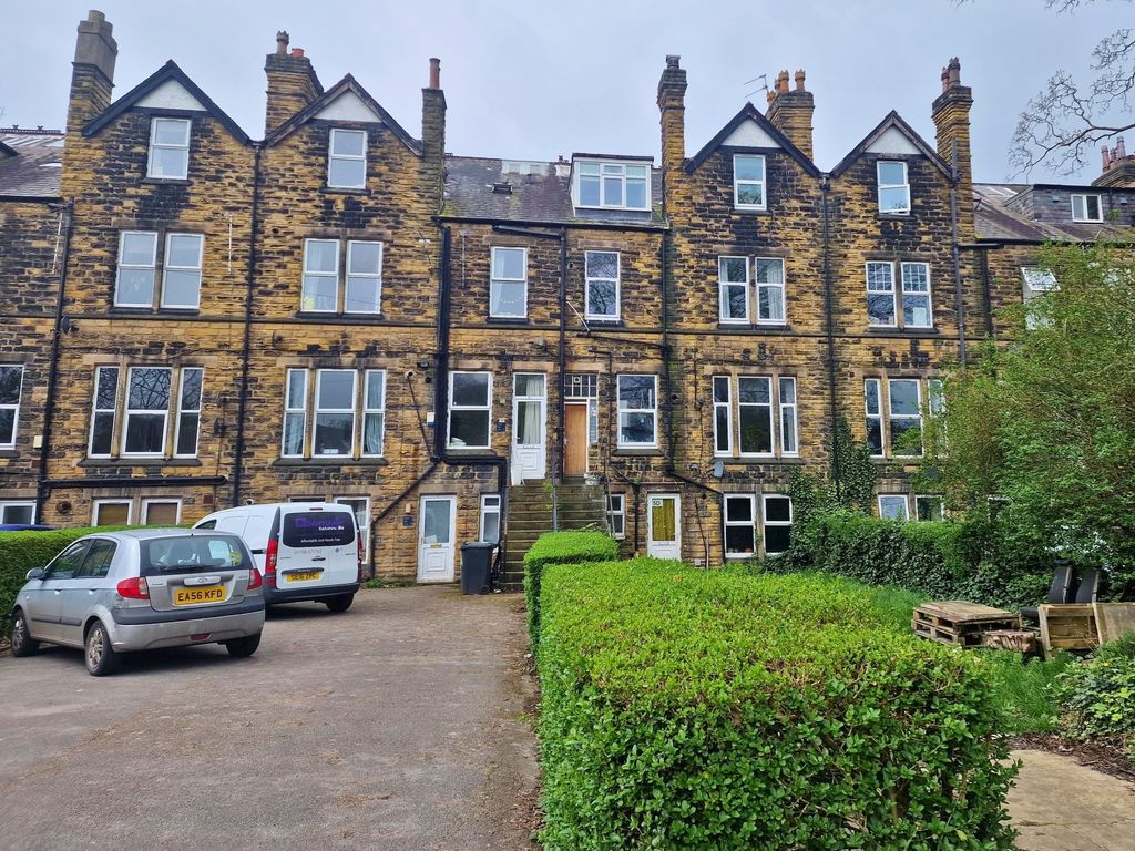 Additional image 20 of 6 bed flat to rentHolly Bank, Leeds LS6