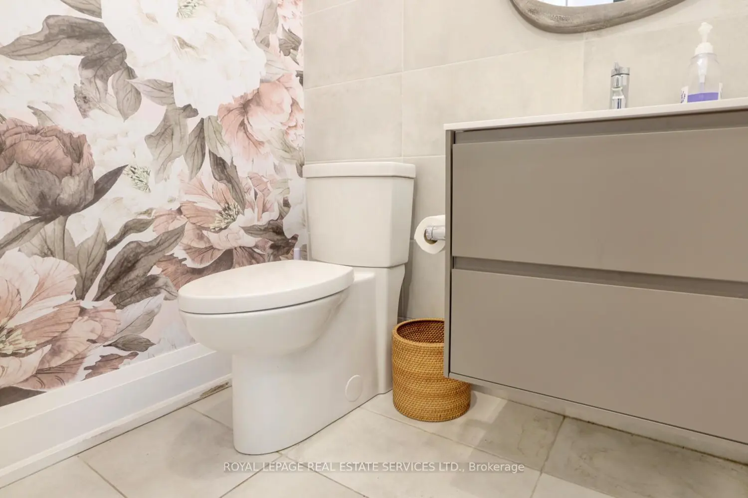 Additional image 12 of 137 High Street