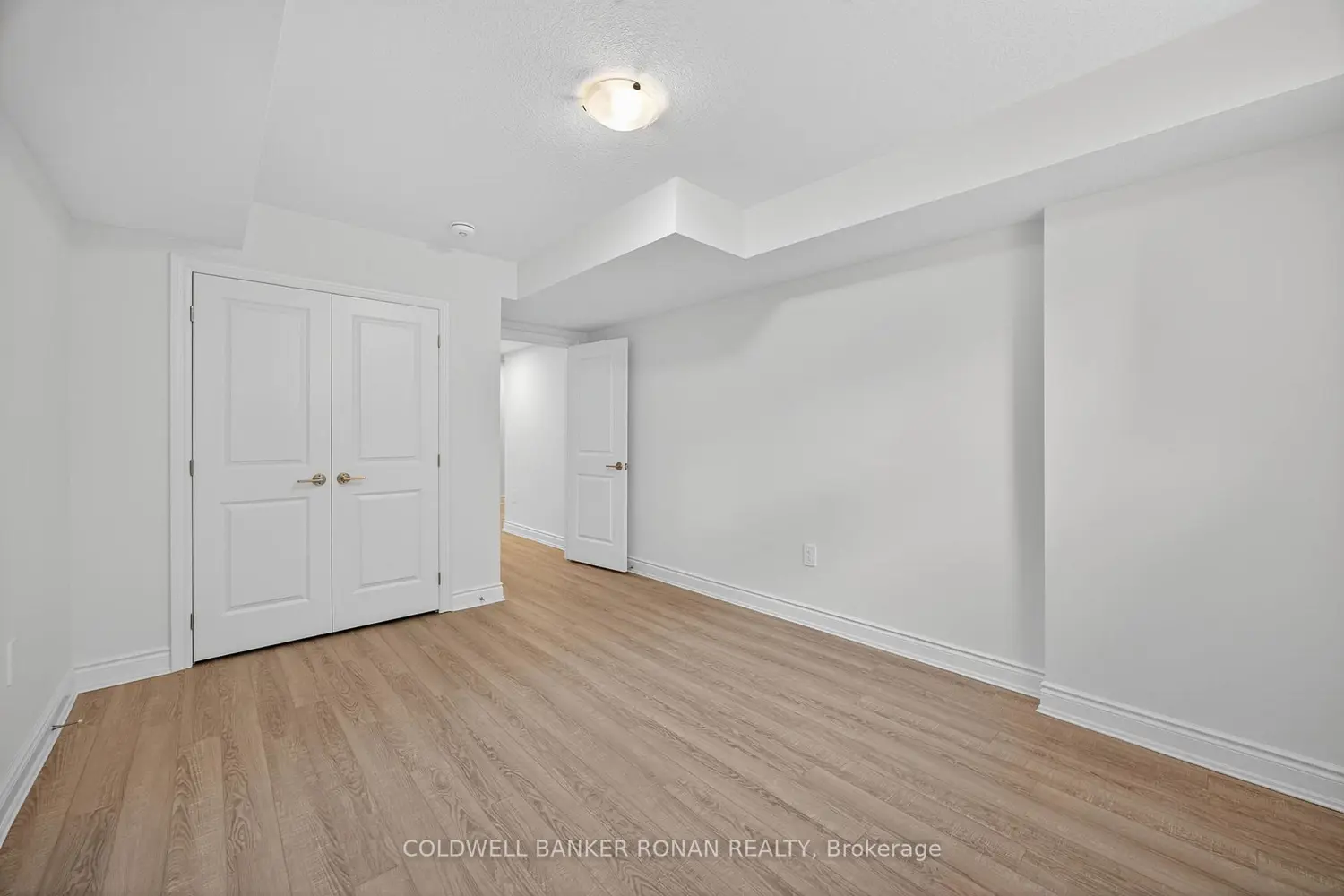 Additional image 10 of 71 Appian Way
