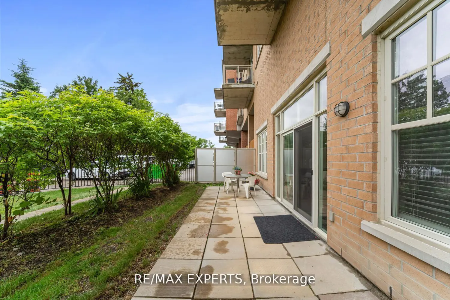 Additional image 13 of 10211 Keele Street 105