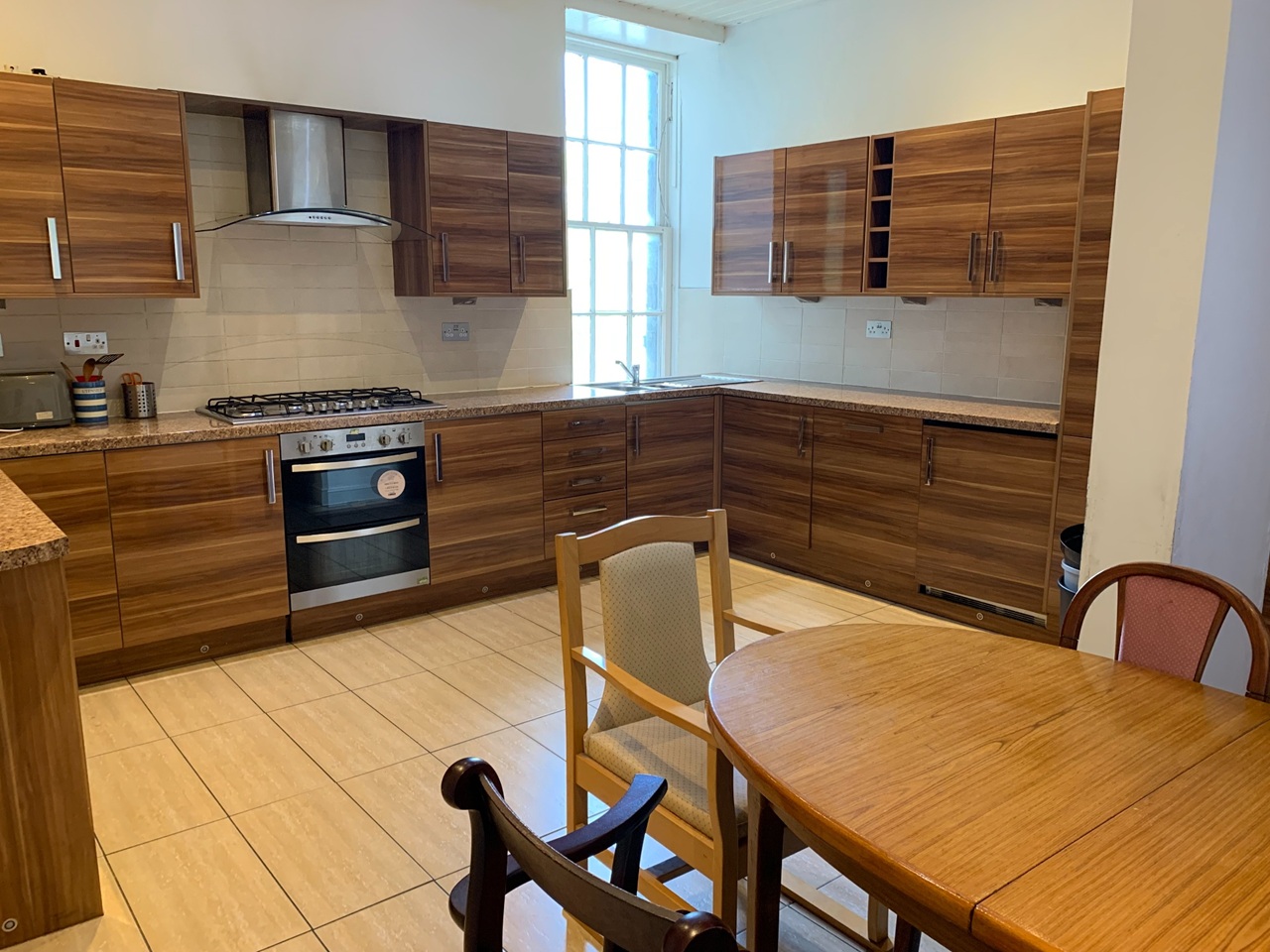 6 Bed Flat, West Princes St, G4, N1 7GU