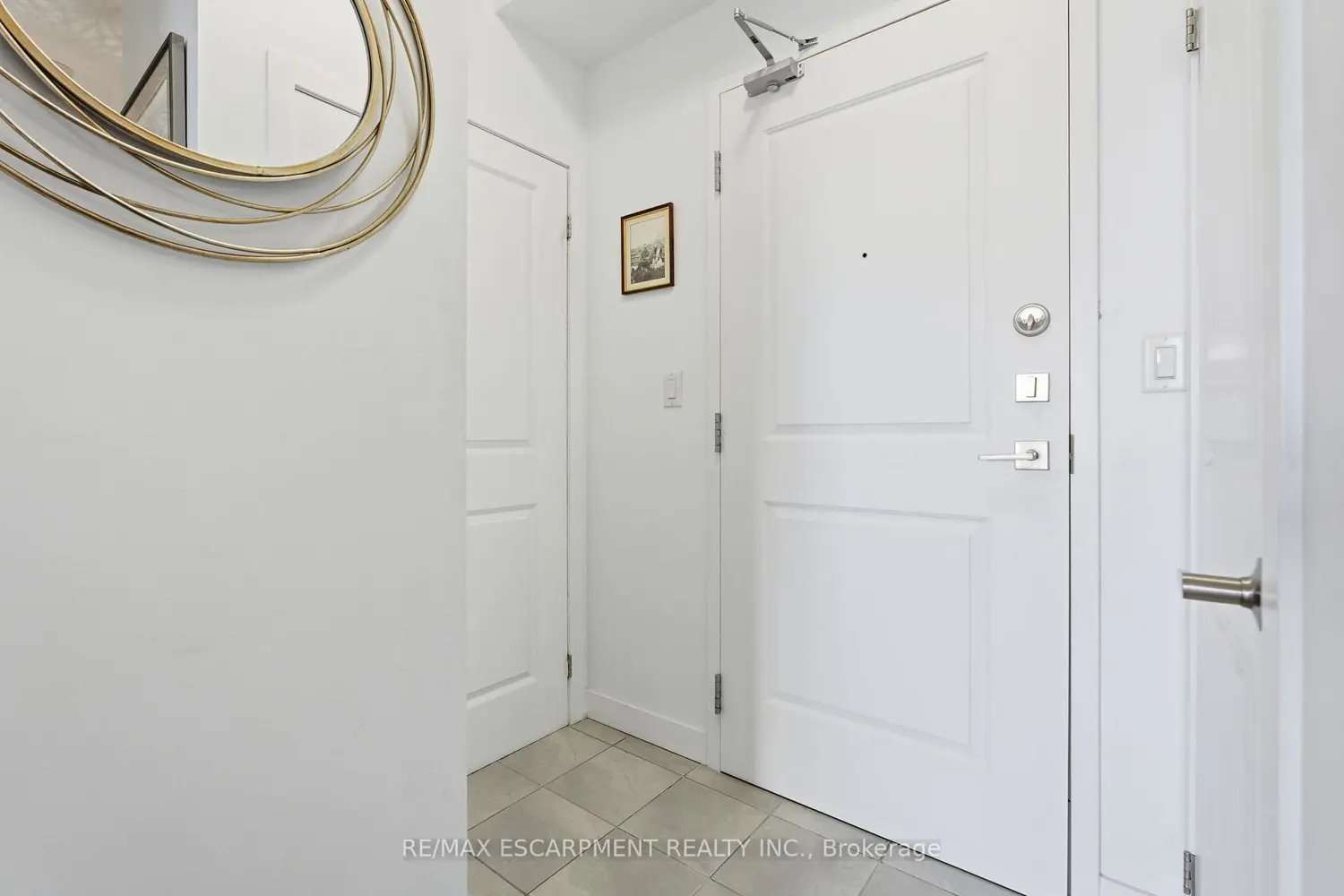 Additional image 3 of 35 Southshore Crescent 228