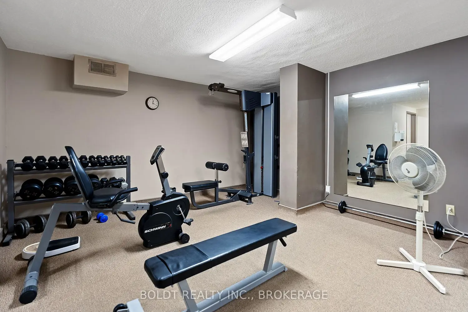 Additional image 17 of 35 Towering Heights Boulevard 1008