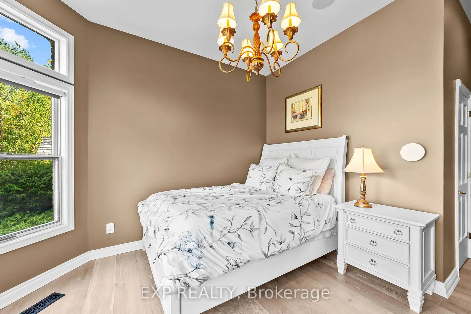 Additional image 9 of 569 Franklinway Gate