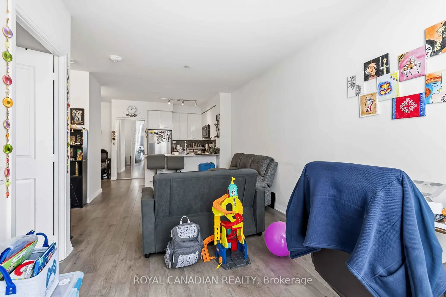 Additional image 8 of 65 Watergarden Drive 1501