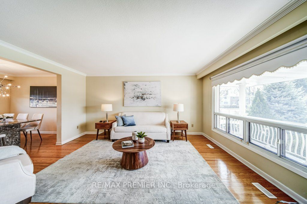 Additional image 6 of 334 Rimilton Avenue, Toronto, ON, M8W 2E4