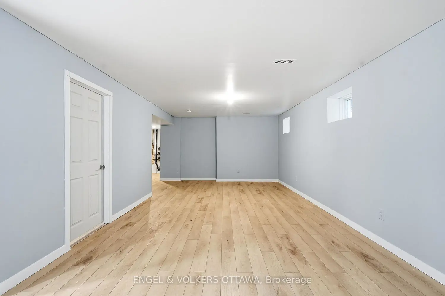 Additional image 15 of 135 Anthracite Private