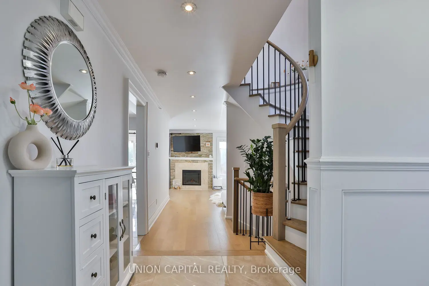 Additional image 3 of 168 Kingsbridge Garden Circle