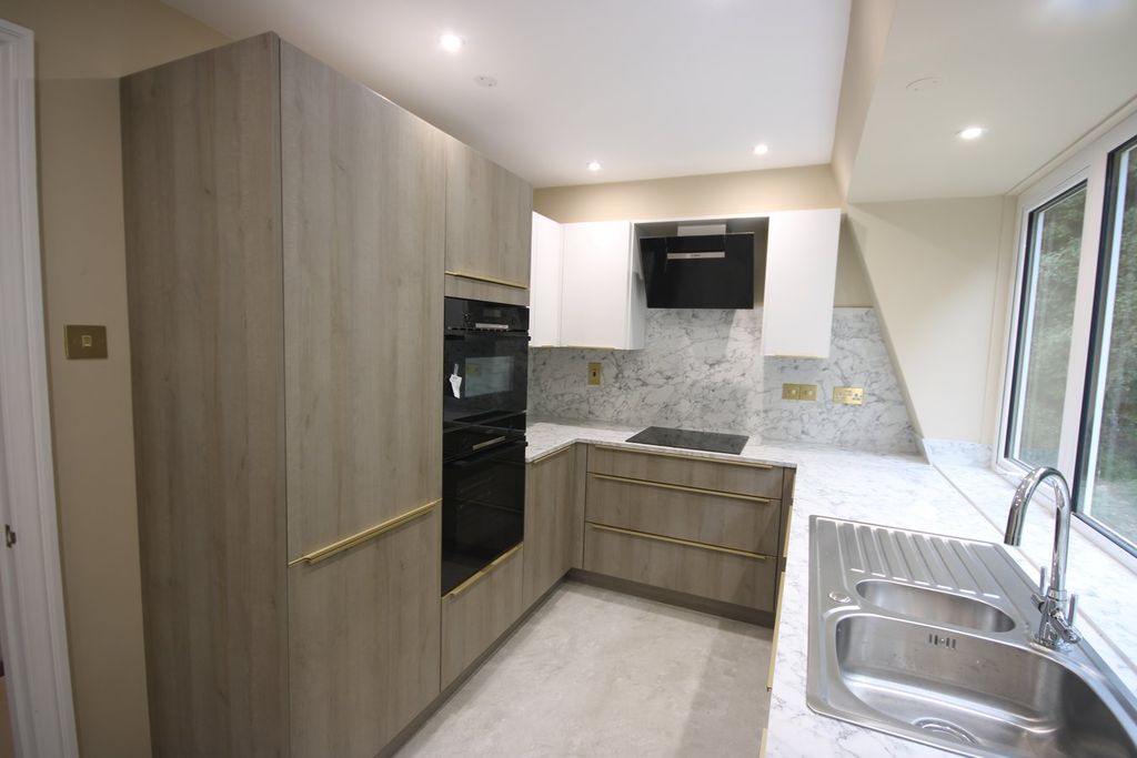 Additional image 7 of 3 bed flat to rentLe Mont Gras D'eau, St Brelade JE3