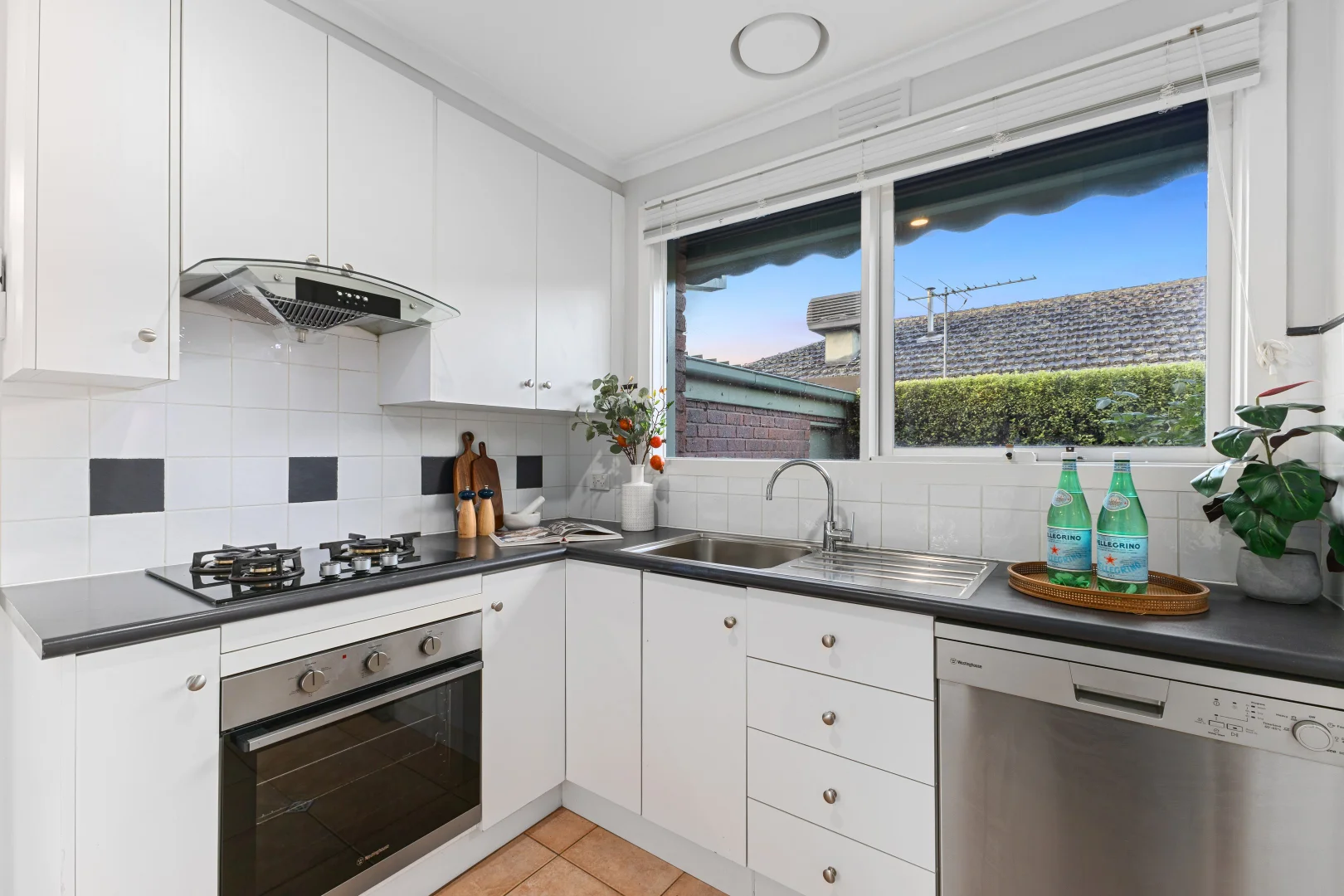 Additional image 6 of 1/18 Woodlands Avenue, Kew East VIC 3102