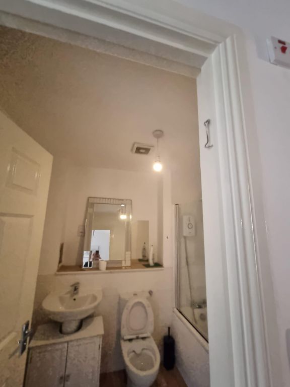 Additional image 15 of 2 bed flat to rentRedshank Avenue, Renfrew PA4