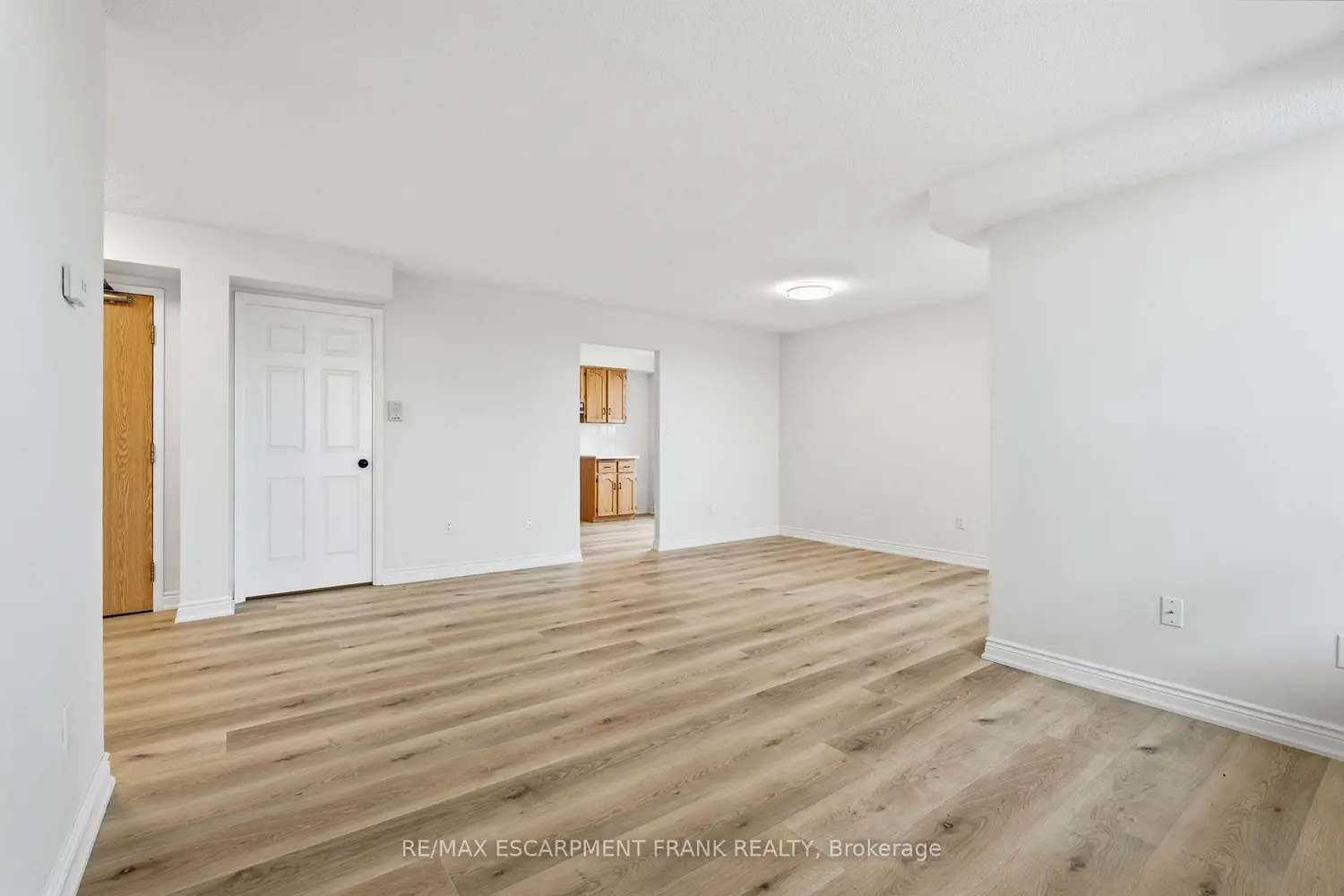 Additional image 7 of 432 Main Street 902