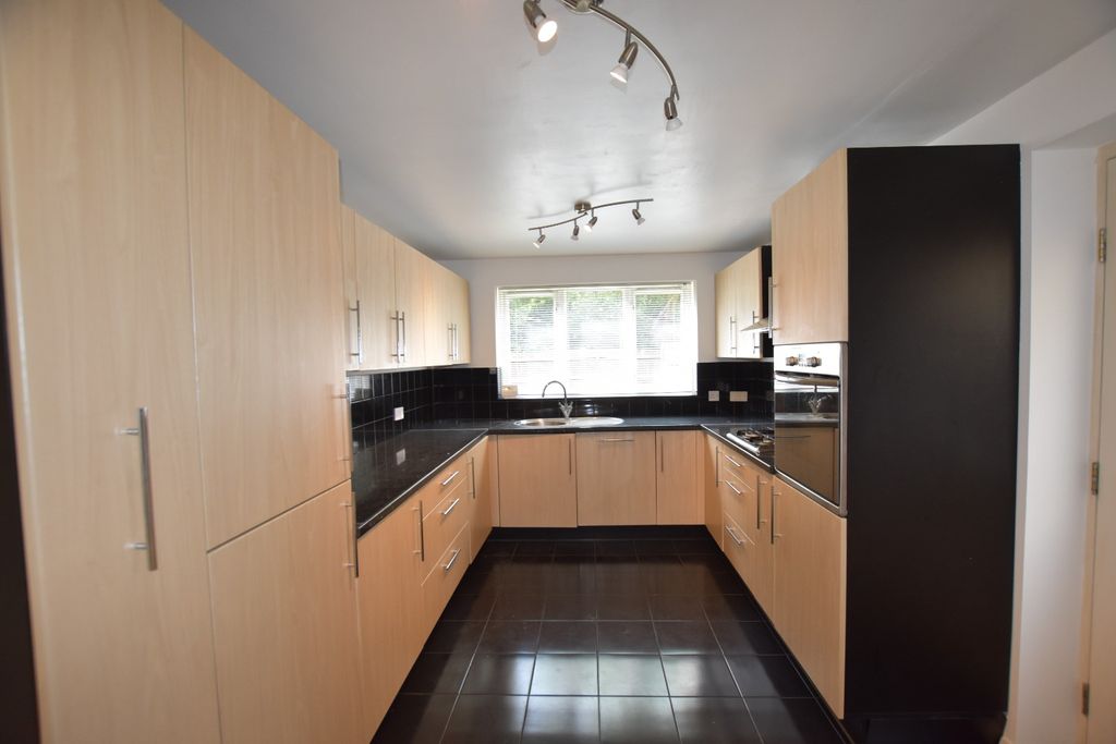 Additional image 5 of 4 bed detached house to rentBelton Road, Stanground, Peterborough PE2
