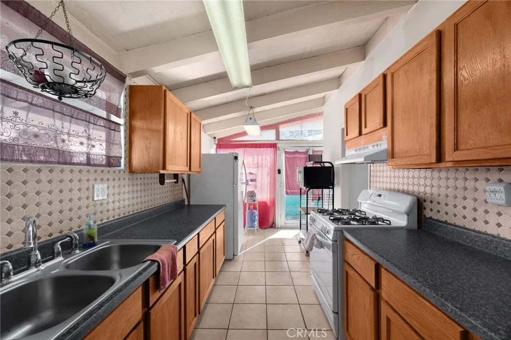 Additional image 6 of 10919 1st Ave, Whittier, CA 90603