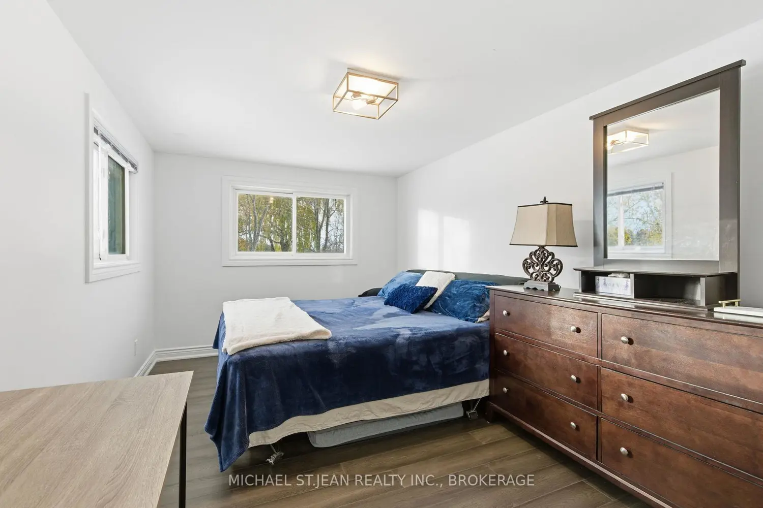 Additional image 8 of 1576 Woodburn Road