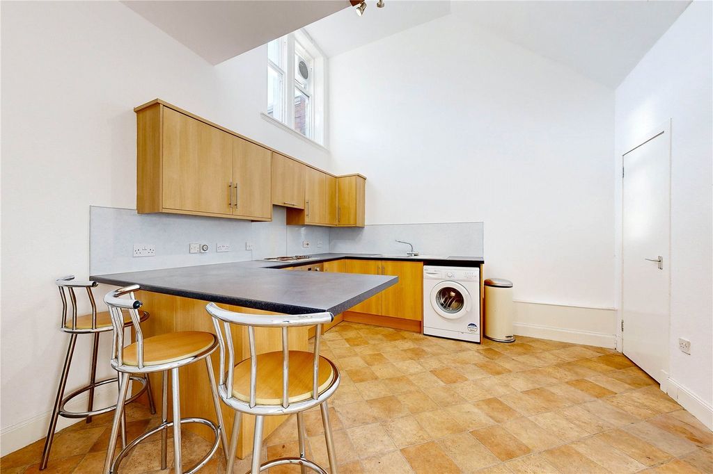 Additional image 7 of 2 bed flat to rentShore Road, Perth PH2
