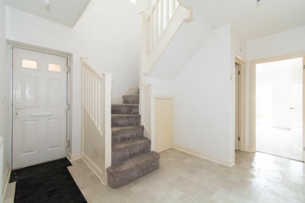 Additional image 4 of 2 Bed House on Coombe Avenue