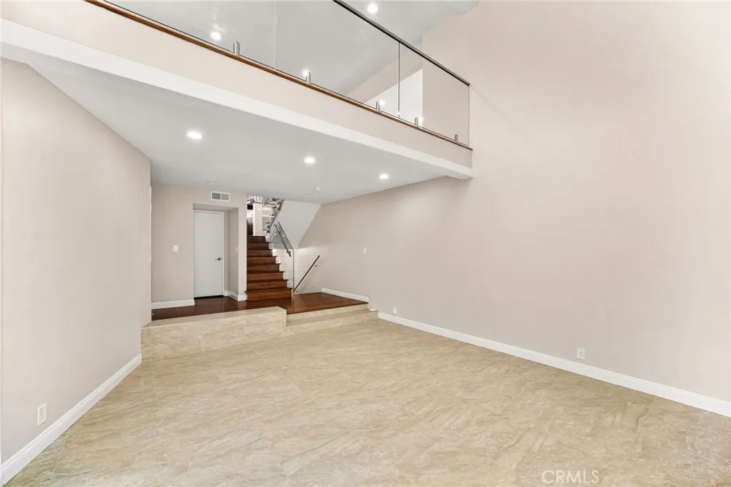 Additional image 10 of 3751 Prestwick Dr, Los Angeles, CA 90027