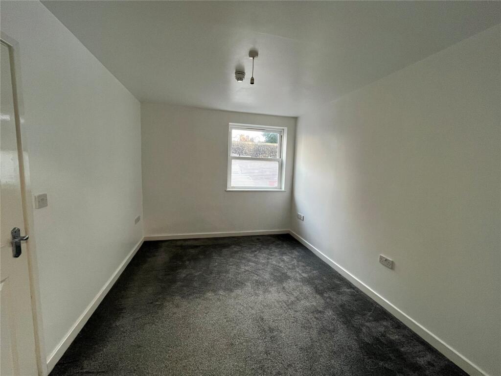 Additional image 8 of Two-Bedroom Apartment in the Heart of Shepton Mallet