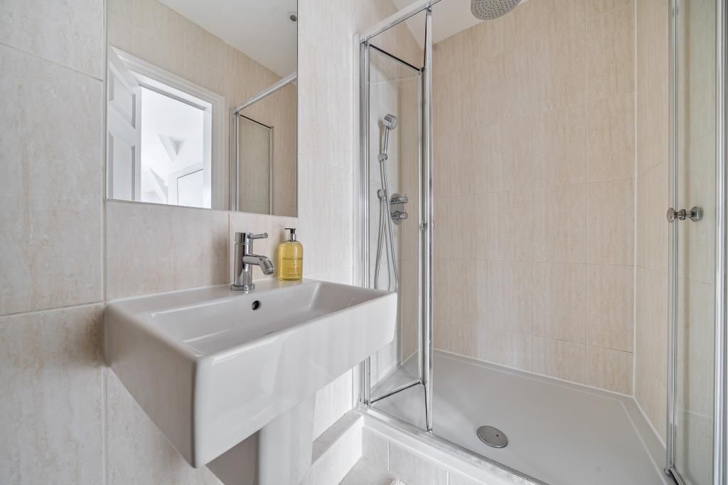 Additional image 10 of 3 bed flat to rentTown Centre, Henley-On-Thames RG9