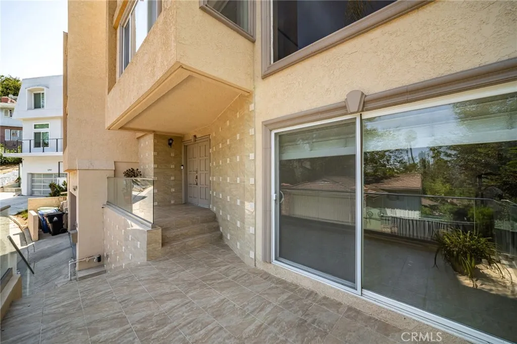 Additional image 7 of 3751 Prestwick Dr, Los Angeles, CA 90027