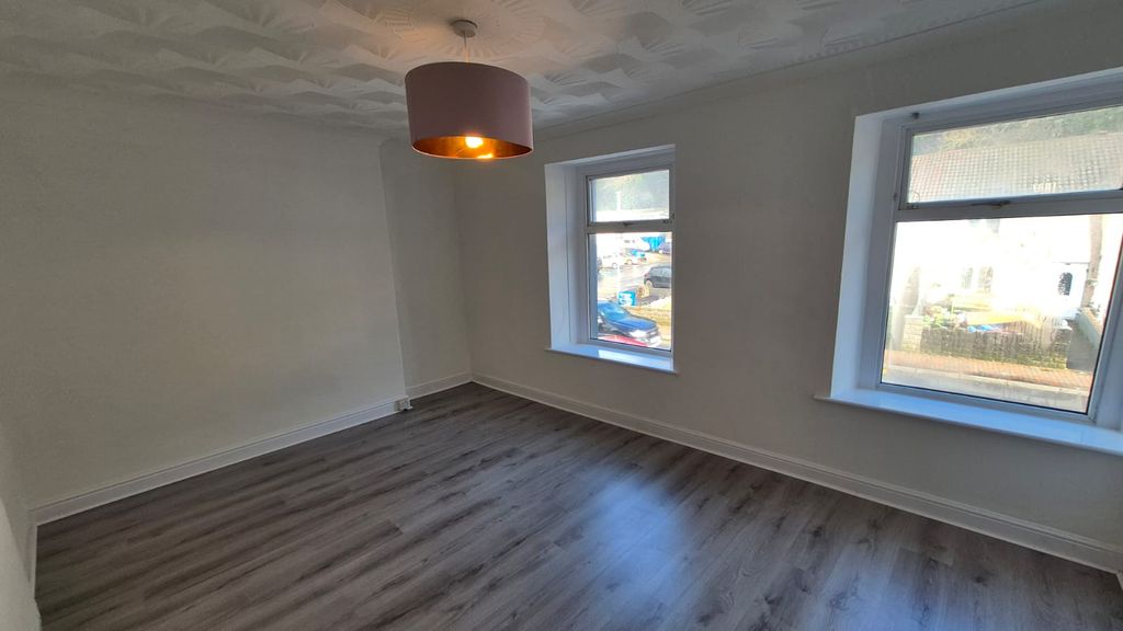 Additional image 8 of 3 bed detached house to rentNeath Road, Neath SA11