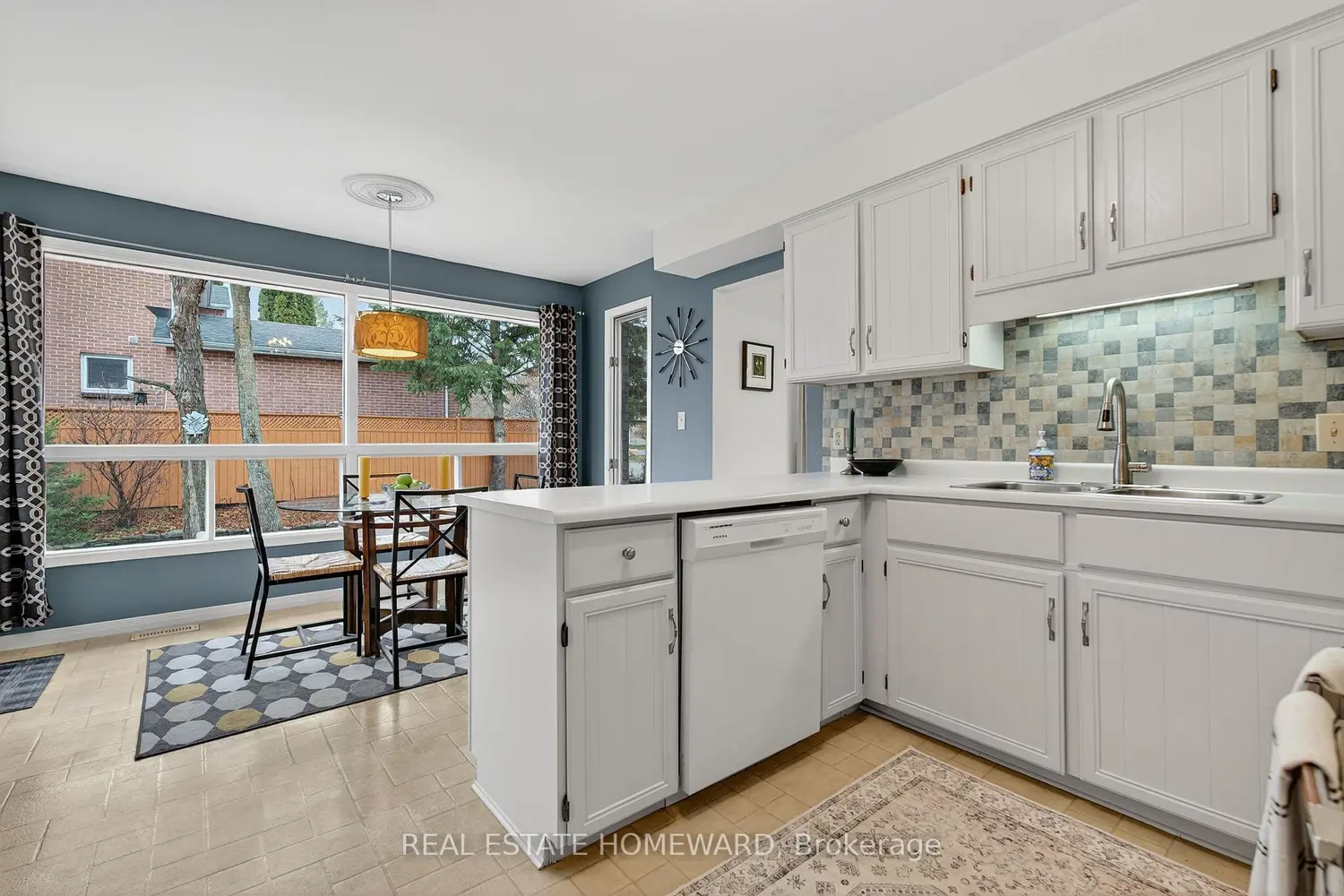 Additional image 5 of 887 Woodside Drive