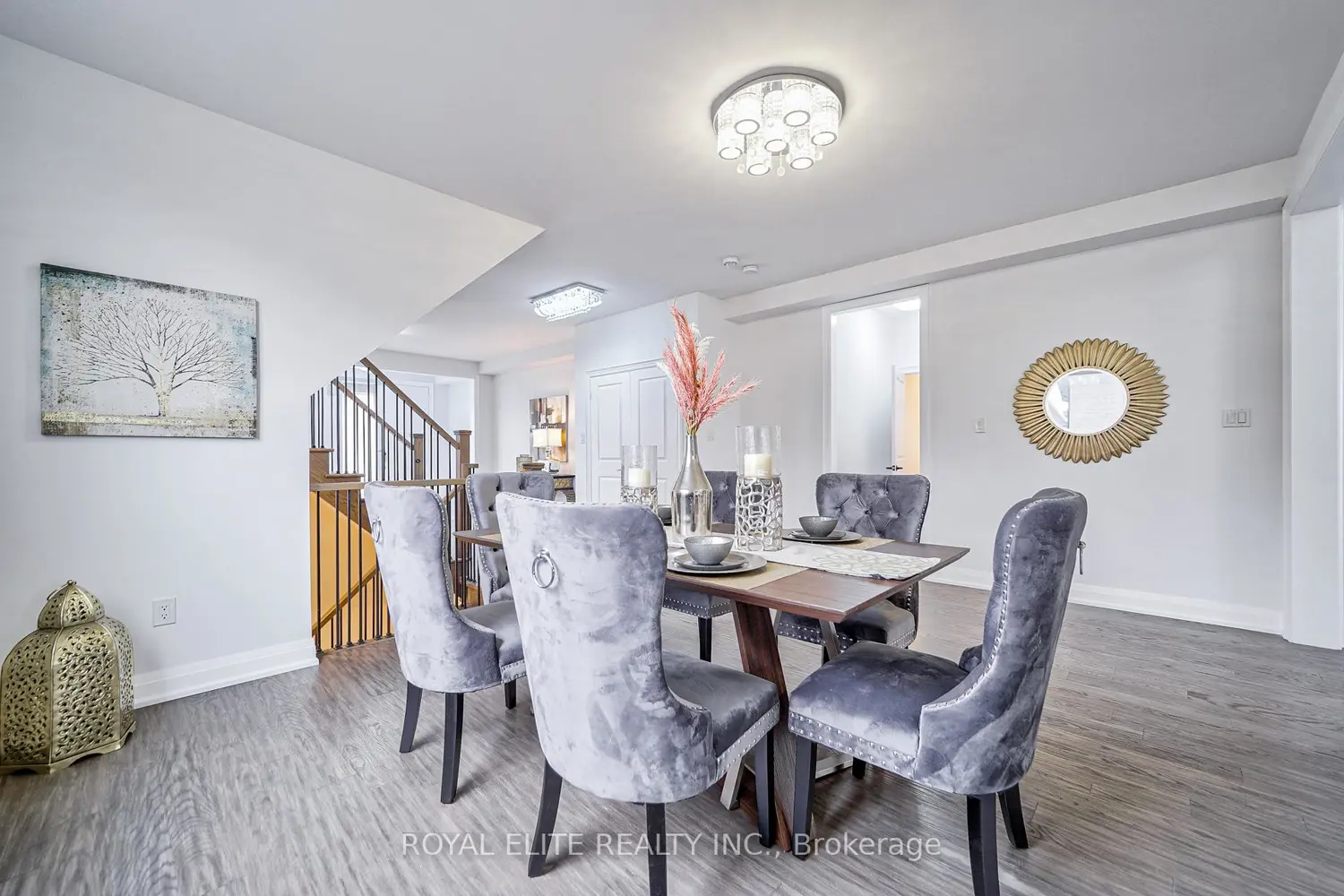 Additional image 20 of 40 Conklin Crescent