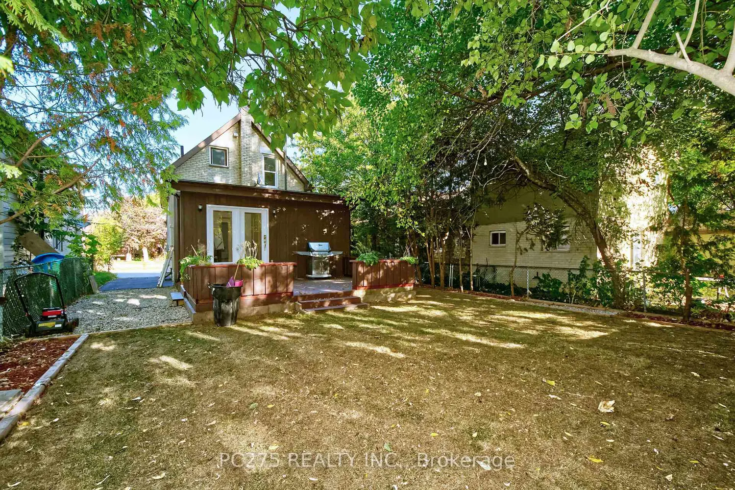 Additional image 18 of 549 Quebec Street