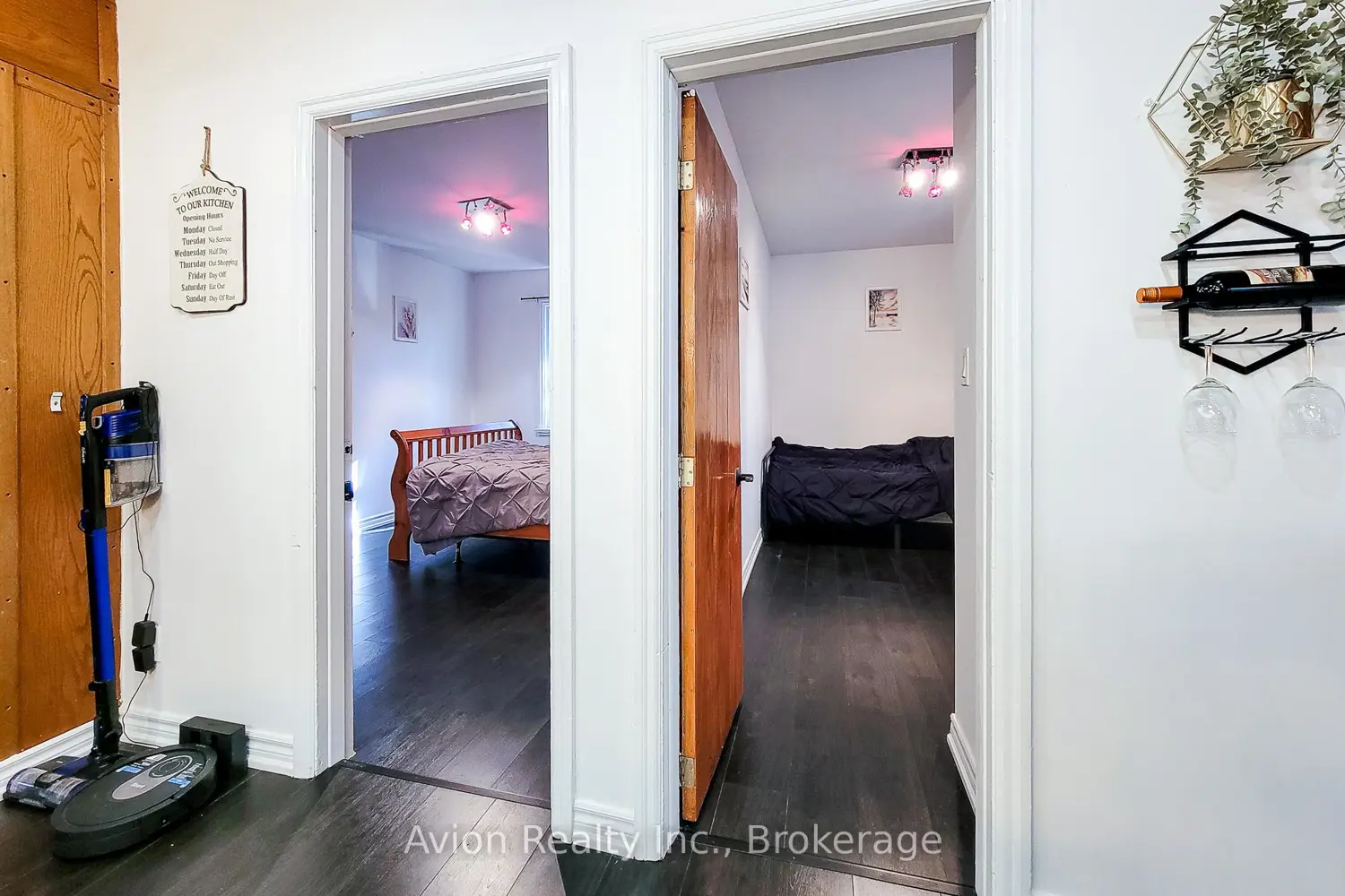 Additional image 10 of 1423 Merrittville Highway